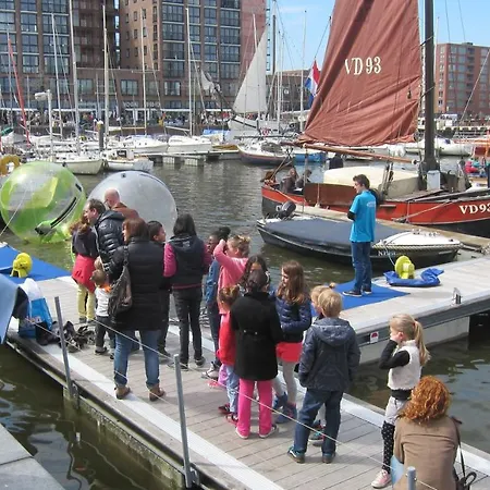 M&m Bed&bubbles Bed & Breakfast 4*